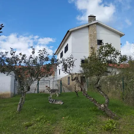 The Wolves' Den * Bombarral